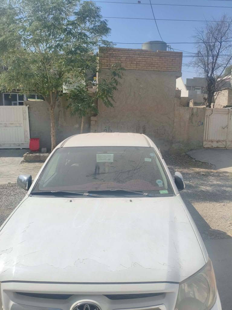 توێتا پیکاب مەرزییە 
مۆدێل 2006 ی بتڵ 
بێ بۆیاخ بێ سارد 
سەیارەیەکی جوان و پاک ماوەتەوە ماڵی دۆستە هەموو شتێکی بەشەرت سەنەوی تا2029 تازەیە 
***********
Sardar Saaed كالار, السليمانية
