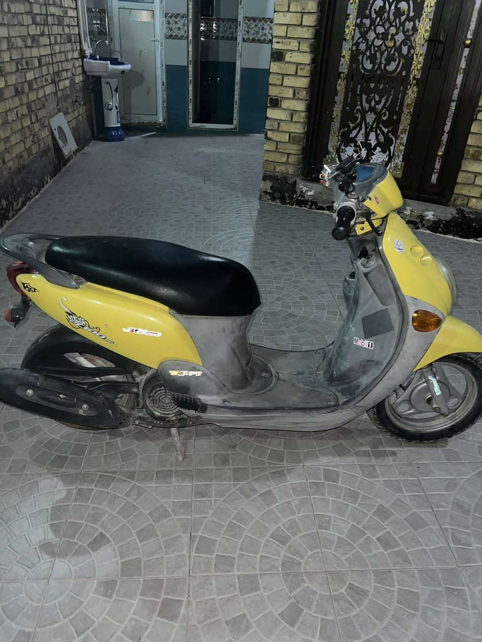 السلام عليكم دراجه فله صفره للبيع مفتوحه ولف فقط مديل2010نضيفه السعر750وبيه مجال للشراي رقم ***********العلوان الديوانيه حي الزهراء
