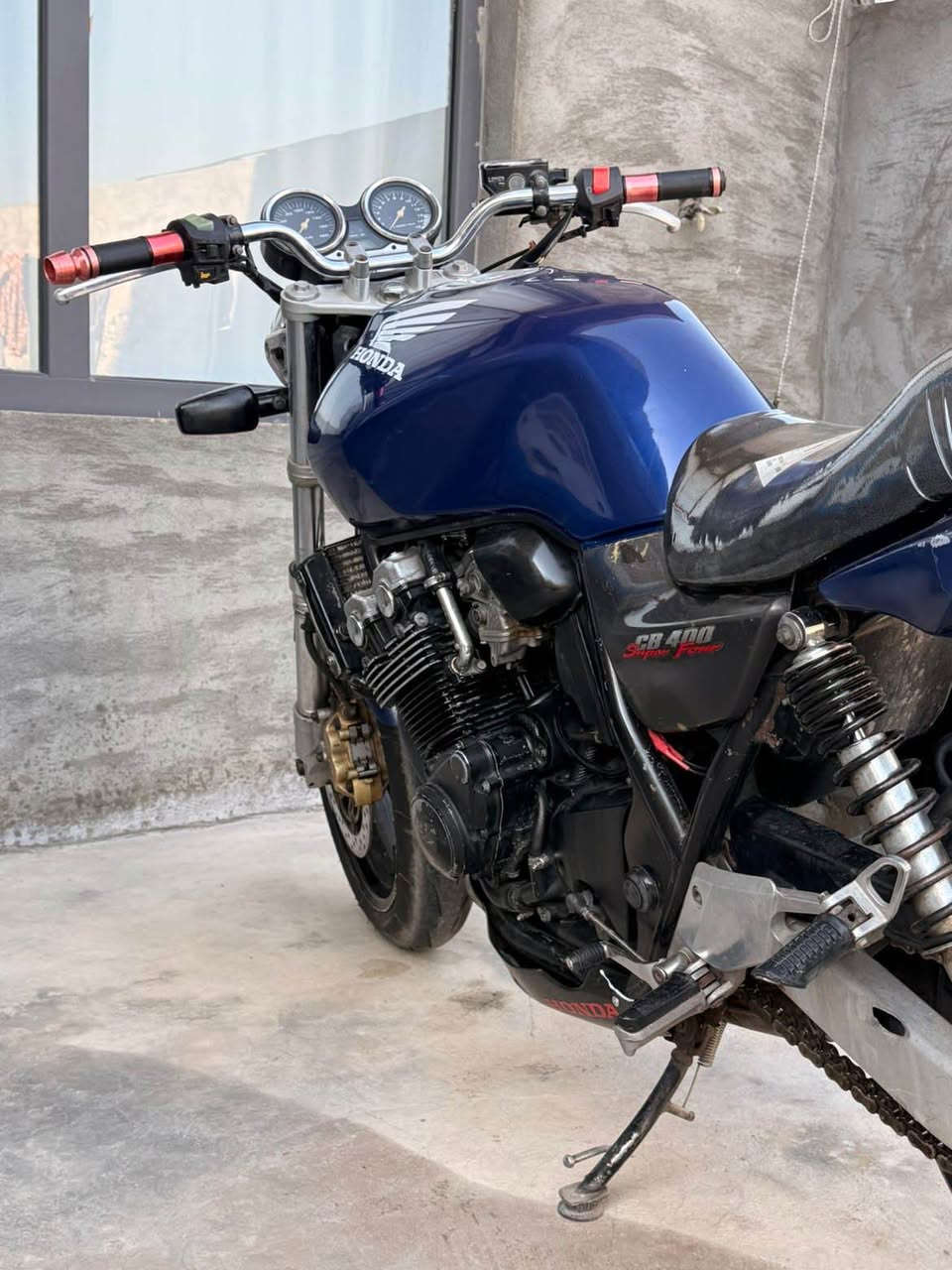 ماتۆر CB400زۆرمەزبوتو جوانە بەشەرتی گێرو مەکینە2004 مەکینەی نەکراوەتەوە ١٥وەرەقەومەجال*********** السليمانية, العراق
