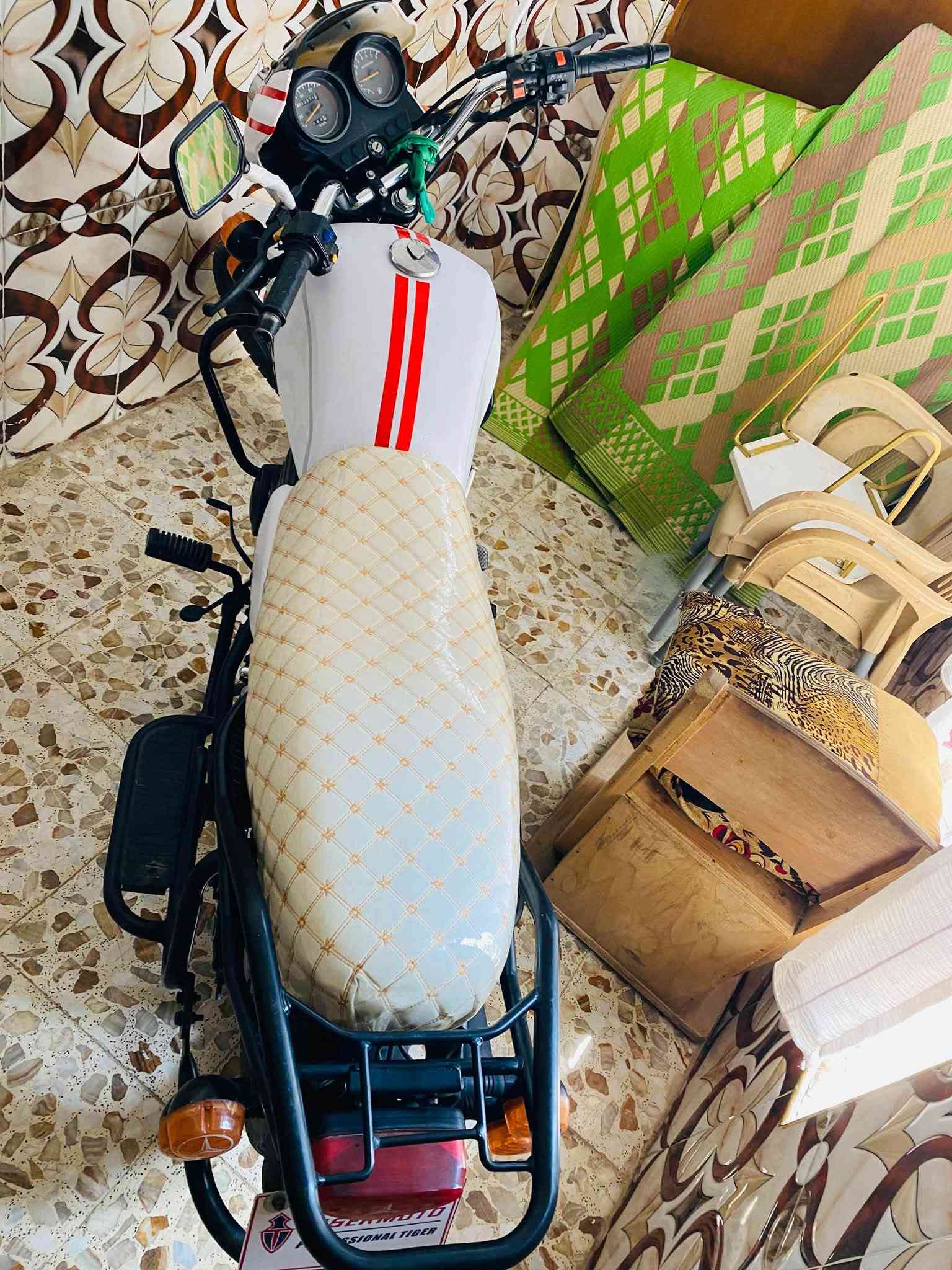 اللبيع دايوان موديل 22
الدراجه جديده ومكفوله ولباقي شوفت عينك 
***********
***********
