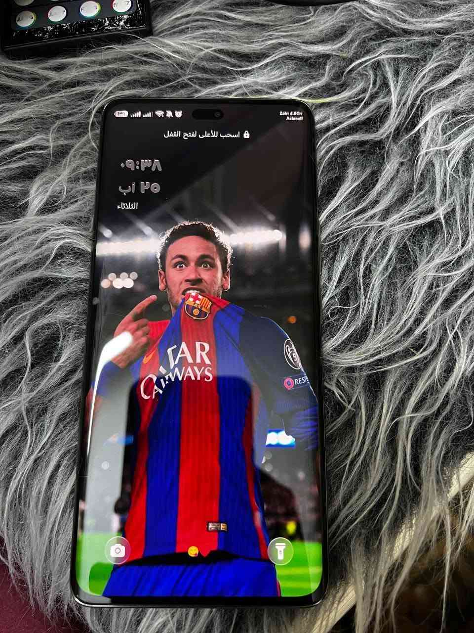 السلام عليكم جهاز نضيف هونر x9c بطاريه 6600ملي. ذاكره 256،ملحقات كامله،  السعر 350
واتساب ***********
