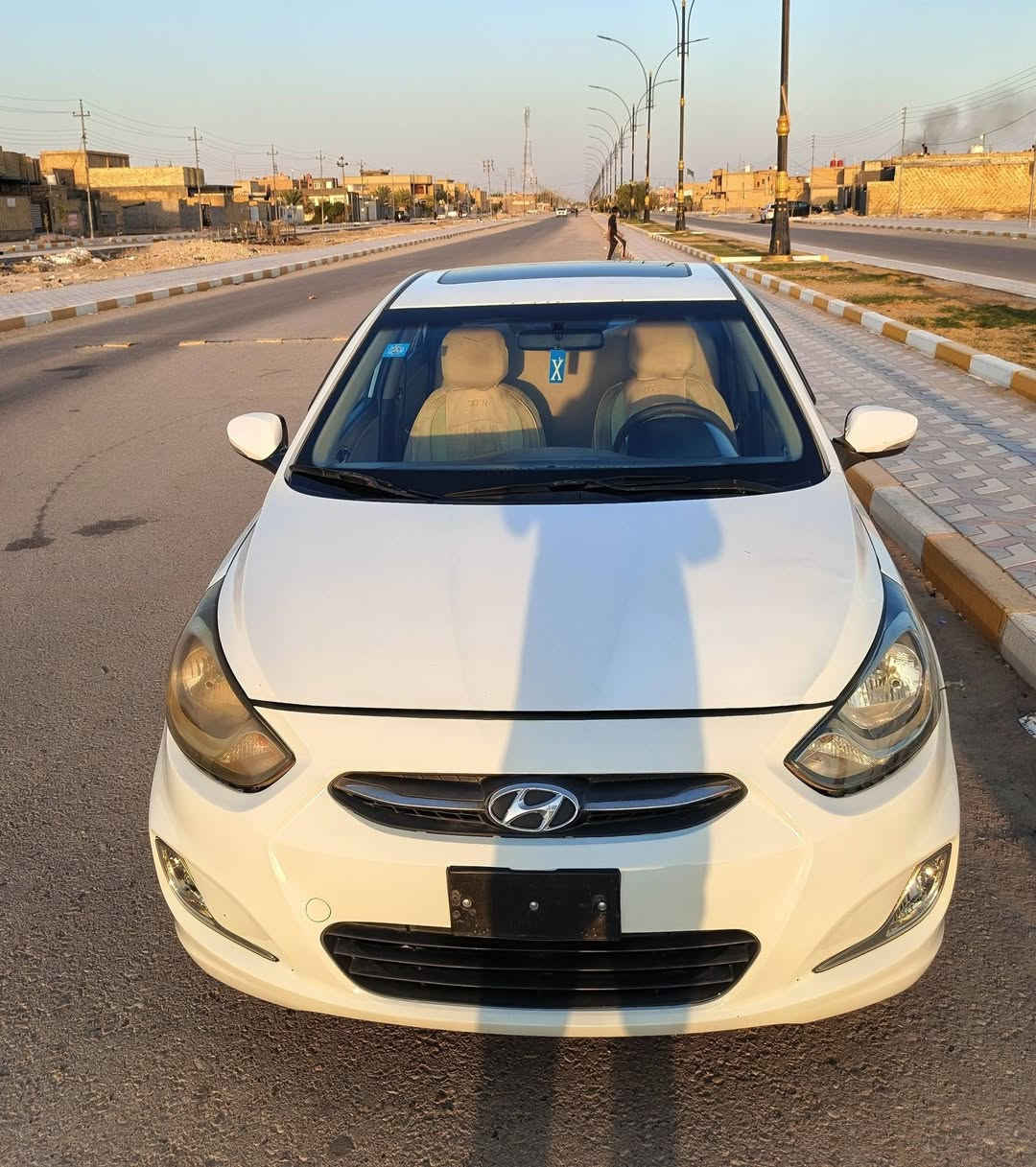 اكسنت 15خليجي 
محرك 1600 
سنوية ورقم جدد بأسمي 
شرط التحويل 
سيارة جاهزة مكينة و تبريد
خللها فقط النمره ال4 ما طيح 
للتواصل والاستفسار 
***********
