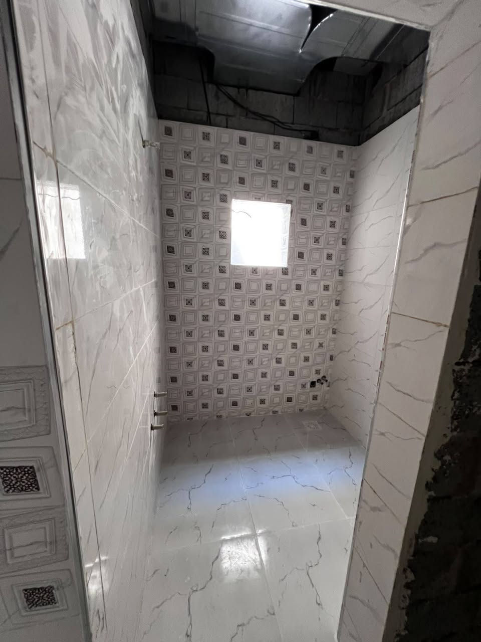 اسطة سراميك • متفرغ • شغل رقم واحد