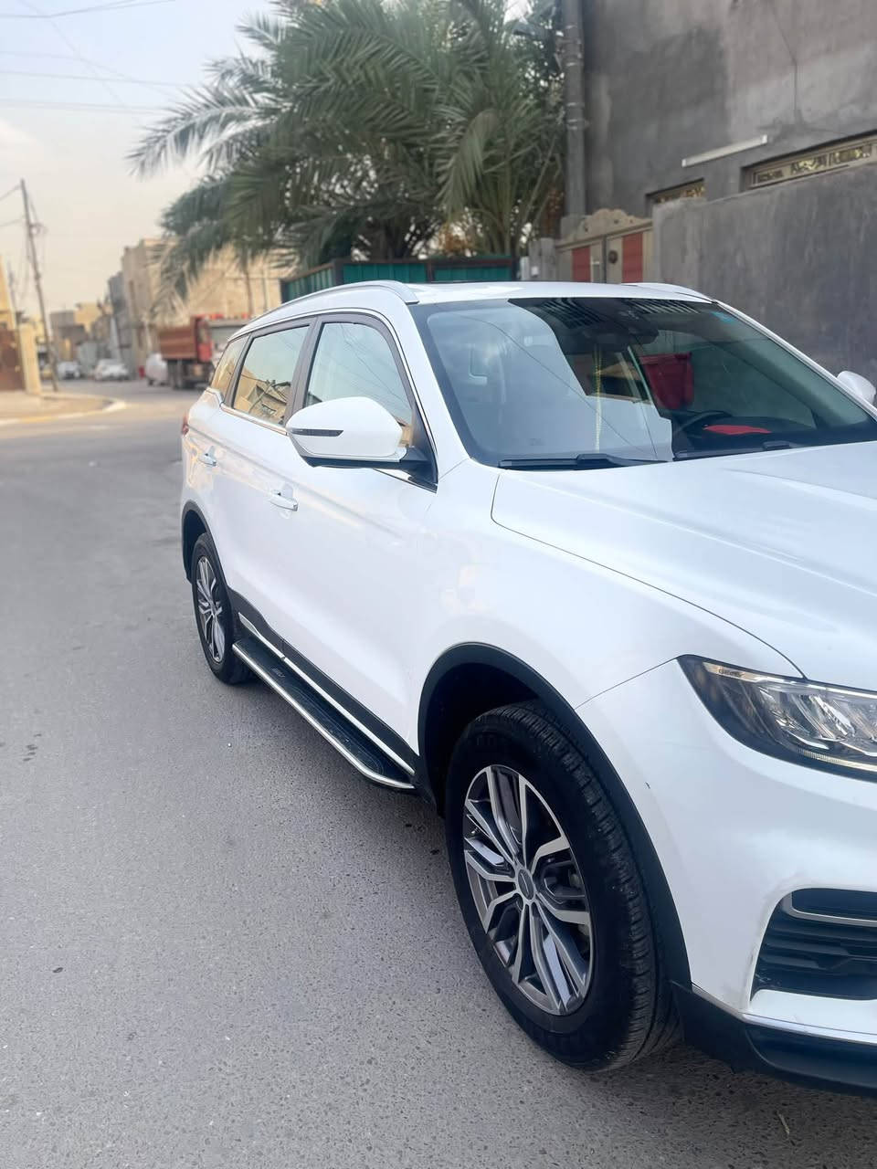 ام جراند • ٢٠٢٣ • ٩٠٠٠٠ كم
