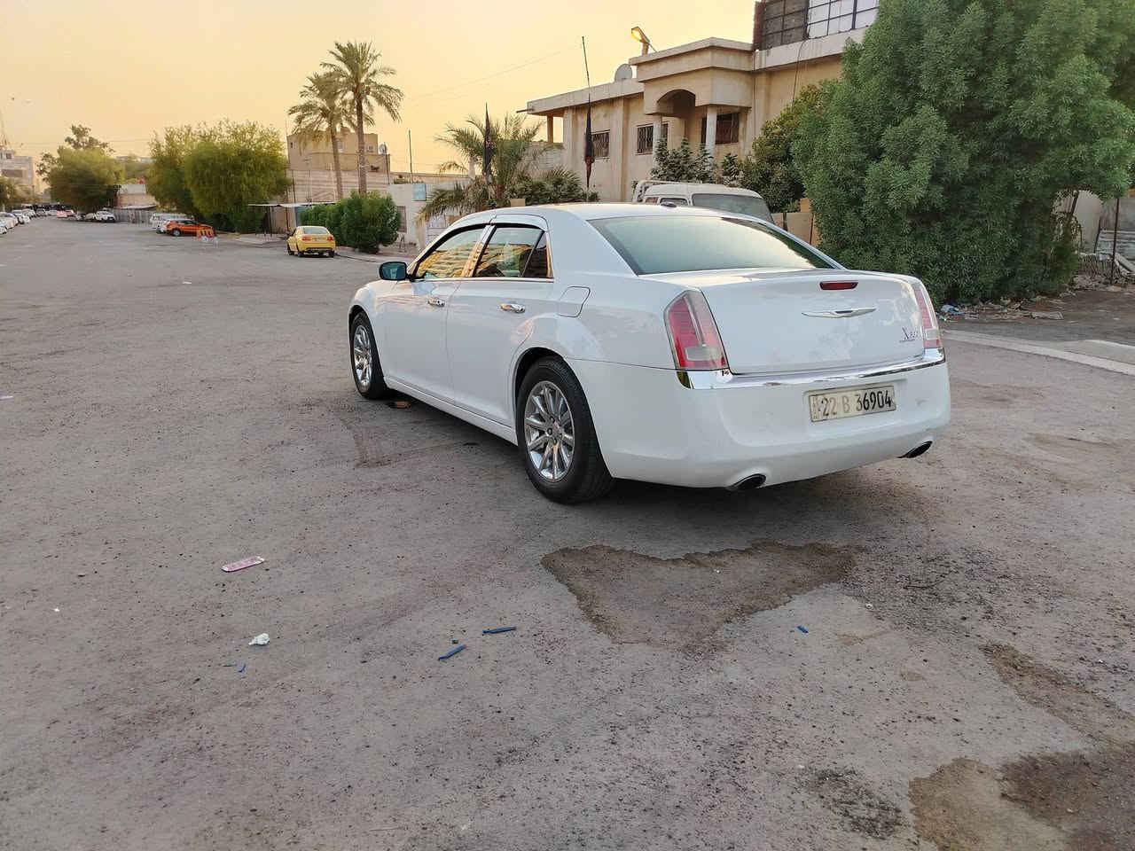 السلام عليكم شباب عندي اوباما ٢٠١٢ وارد كندي ام الهوك للبيع
السيارة رقم أربيل وهزة جديد تحويل ثاني يوم
السيارة استخدام شخصي
التفاصيل داخل الفيديو وعندي سونار
 المواصفات
محرك ٣٦٠٠
كير طيارة ٨نمر واكسل بشرط 
كشنات كهرباء وجلد وتدفئة
تشغيل عن بعد
شاشة وكامرة دوارة
ويل ١٨ كروم
تبريد حدادة جاهزة
سعرها (١٥٠)وبيها مجال للشراي 
مكان السيارة بغداد رقم
***********
