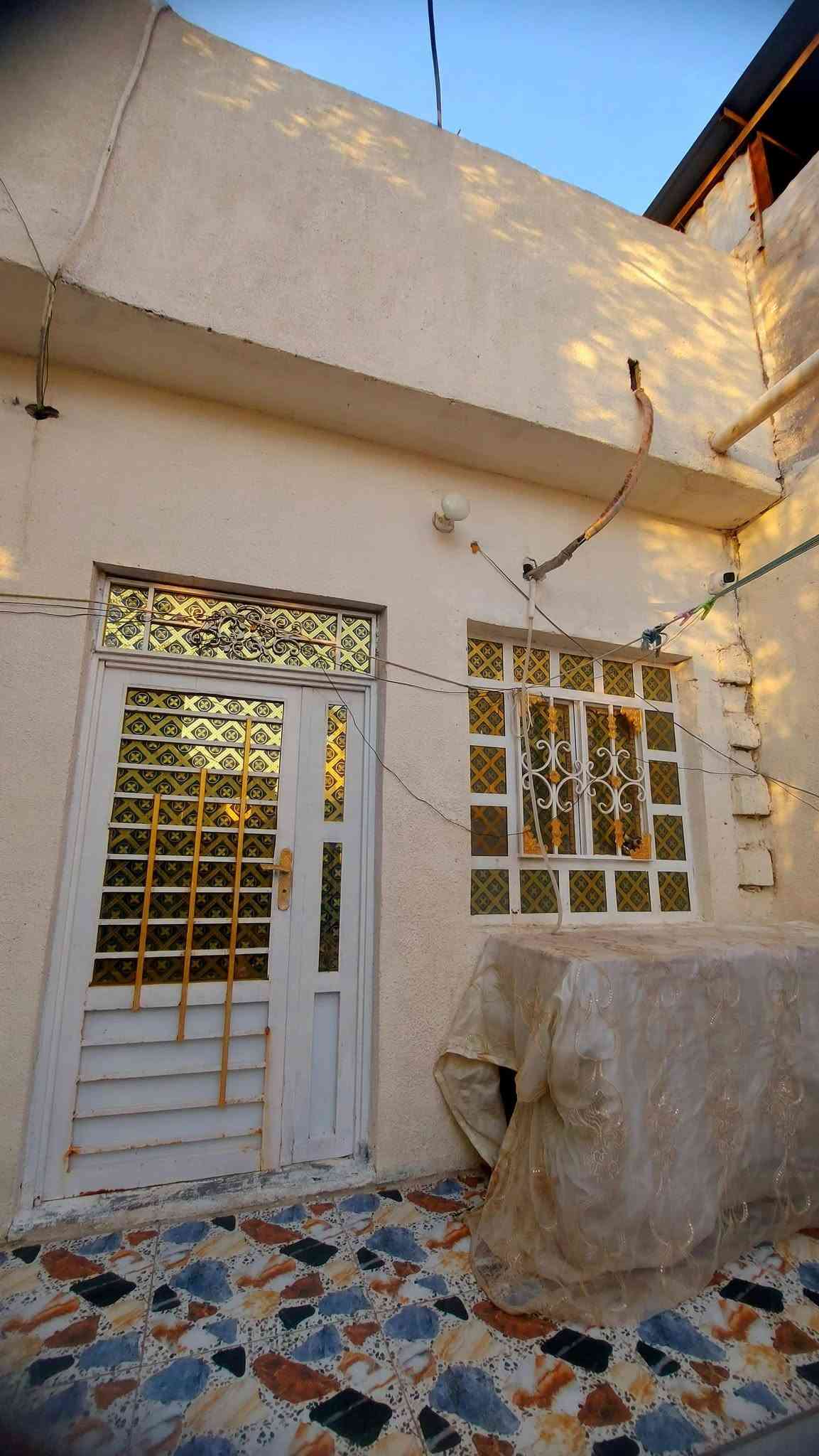 التنومه نهر حسن • ٢٠٠م • حديقة وكراج