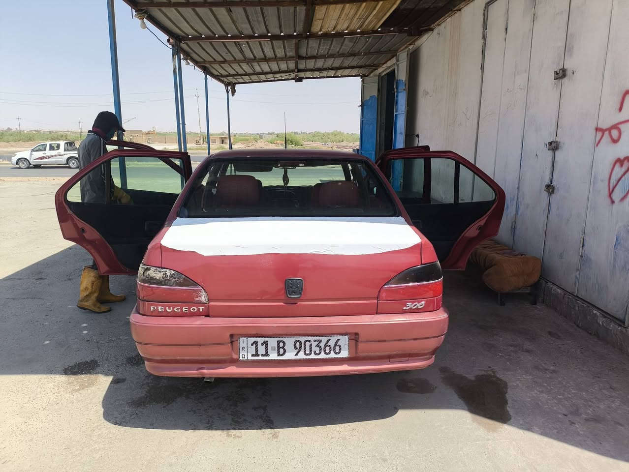 بيجو306
موديل 2001
محرك وكير. شرط  
تبريد مع السويج
رقم بغداد انكليزي بسمي
سنويه 2029
السعر 38
المكان  صلاح الدين بيجي 
***********
