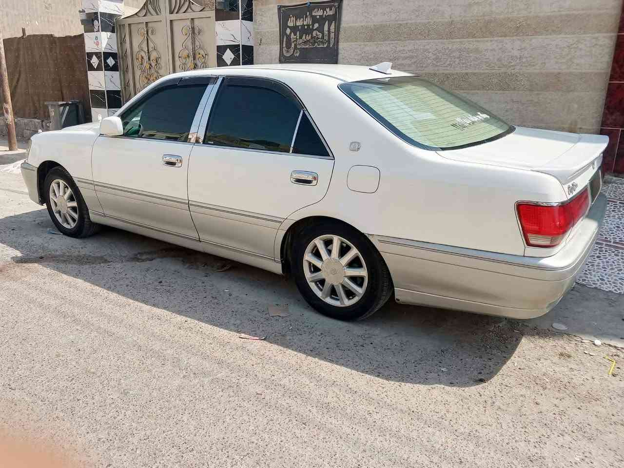 السلام عليكم.  بسبب الوعود الكاذبه ملكه ادوات وينه الي يدور جديد كير محرك صدر تخم تاير تبريد تدفئه لايت  بيها  عالي ناصي زنون  ويل نجمه  كله شرط وفول ترايك ١٨٠سياره كرستال جوم اربع كهربائي مسجل دمام اربع سماعات شغاله وفول سياره ماعايزها برغي محرك ديفور صغير مكفوله كلها السعر ٣٧وبيها مجال بسيط لاتجي وتكلي سوك كلشي بي حته ب ٢٠تلكه اني بايعك سياره معنه الكلام اعتذر عن الوعده وال اقساط بيع نقد فقط يرهم مراوس حسب القناعه العنوان صلاح الدين تكريت قضاء العلم قريه الربيضه رقم الهاتف ***********

نص مكتوب في الصور:
- *********** امير