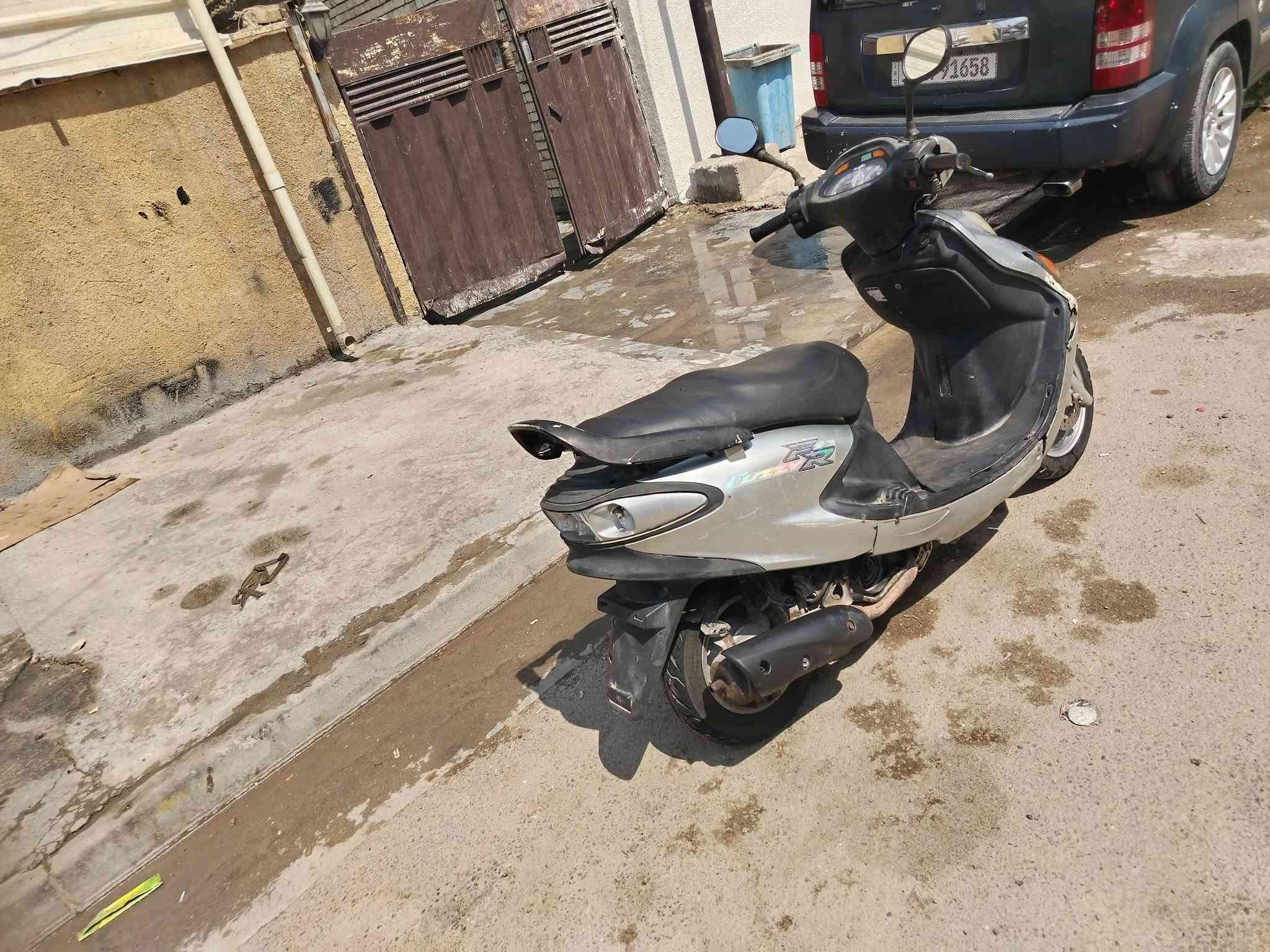 للبيع دولفين يوماهه نضيفه وكلهه شغاله كهربايات كلهه شغاله قفل ستيرن قفل جنطه كلهه شغال محركهه ناعم السعر 250 المكان بغداد حي لعامل ***********
