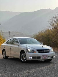 تويوتا كراون • ٢٠٠٥ • مشى ١٨٢٠٠٠