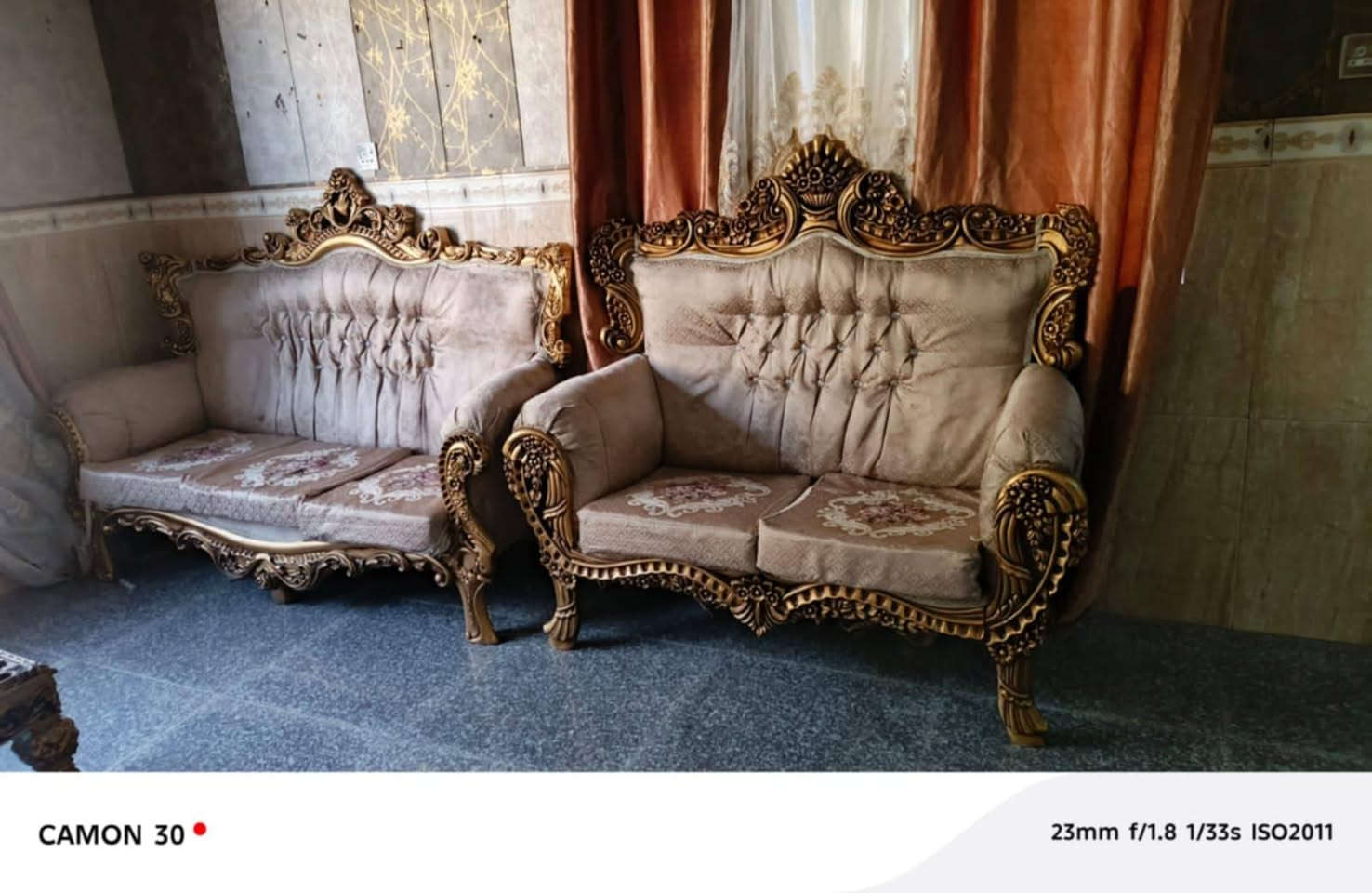 سعره ٤٠٠ وبي مجال مكان بغداد جديده *********** بي طبلات ٢

نص مكتوب في الصور:
- CAMON 30  23mm f/1.8 1/33s ISO1422
- CAMON 30  23mm f/1.8 1/33s ISO2011
- CAMON 30
- 23mm f/1.8 1/33s ISO1000
- CAMON 30 23mm f/1.8 1/33s ISO730
- CAMON 30 • 23mm f/1.8 1/33s ISO1656