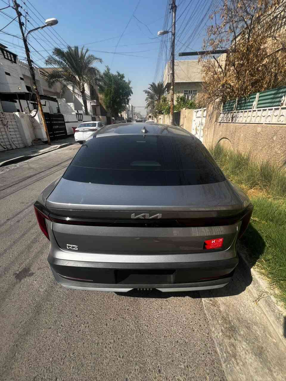 سلام عليكم k4 ٢٥ موديل تبديل بنيد وربع دعاميه بدون ايرباك بدون دواخل سعر ١٥٠ مكان سياره غزاليه ***********
