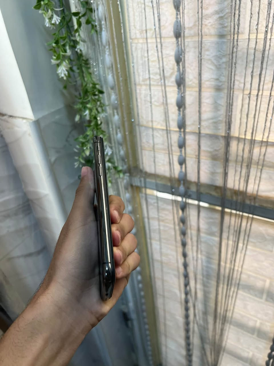 للبيع ايفون اكس عادي مبدل شاشه وبطاريه 100 نوعيه كلش زينه نضيف كله شغال فيس ايدي متوقف رقم *********** واتساب فقط السعر 130 قفله
