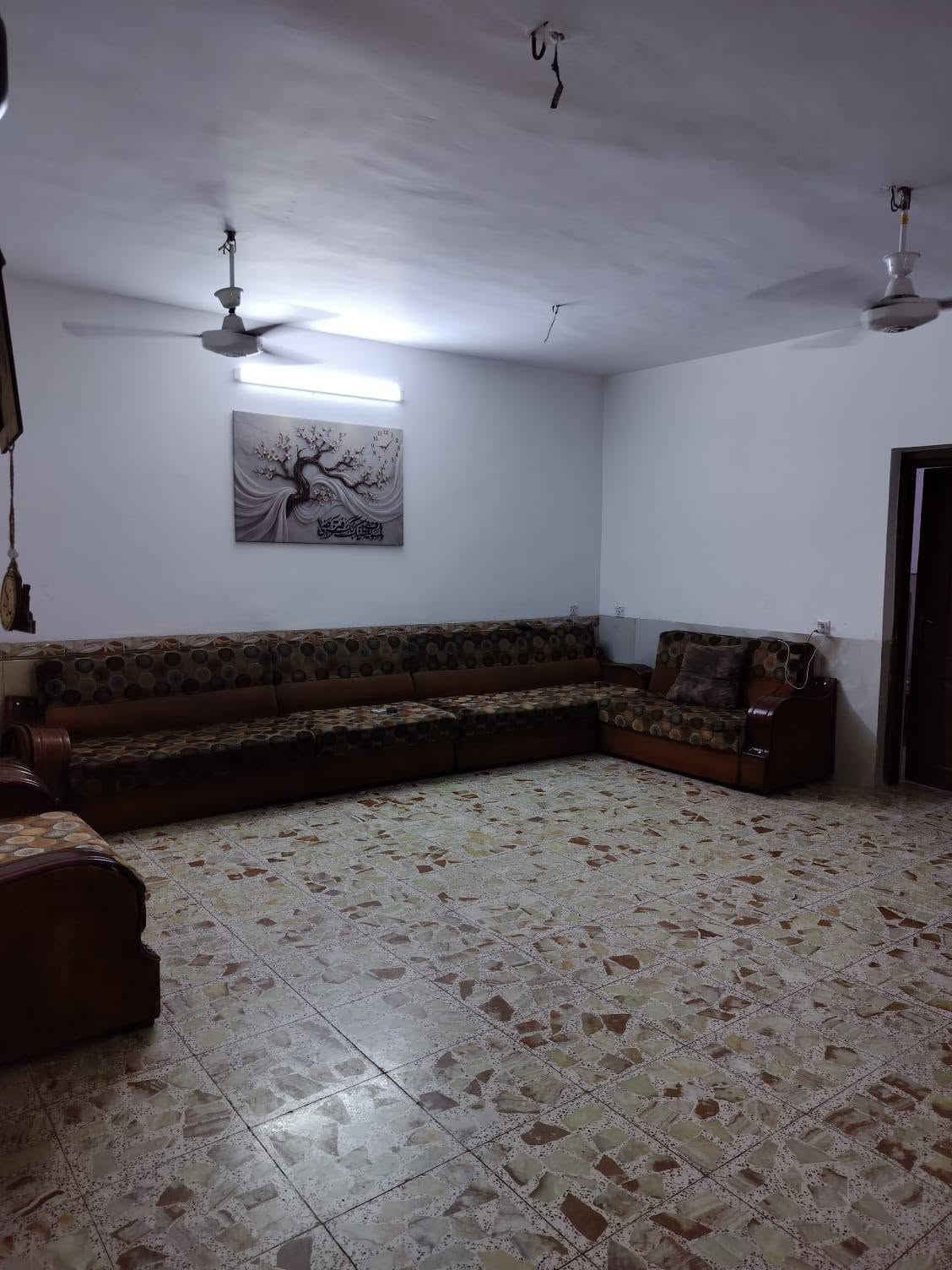 بيت للبيع (المساحة 200) في منطقة الشعب الزراعية شارع ابو ماهر
استقبال
مطبخ حار ومطبخ بارد
صالة في الطابق الأول وصالة في الطابق الثاني
4 غرف نوم غرفتين بالطابق الاول وغرفتين بالطابق
للاستفسار (***********)
او (***********)
