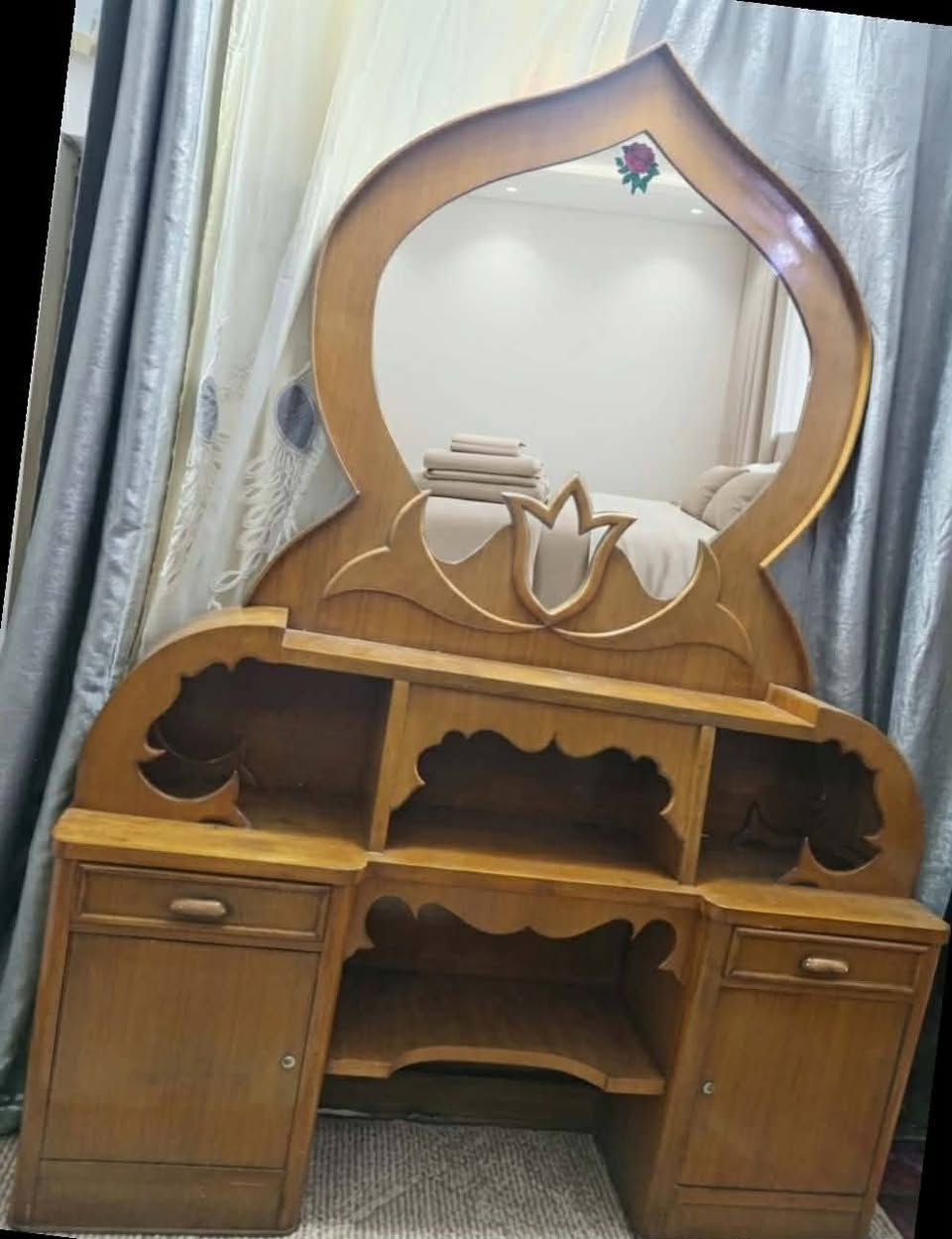 تسكام درجة أولى الثقيل سعرهن ٣٥٠ الف عوزهن بس كنتور
***********
