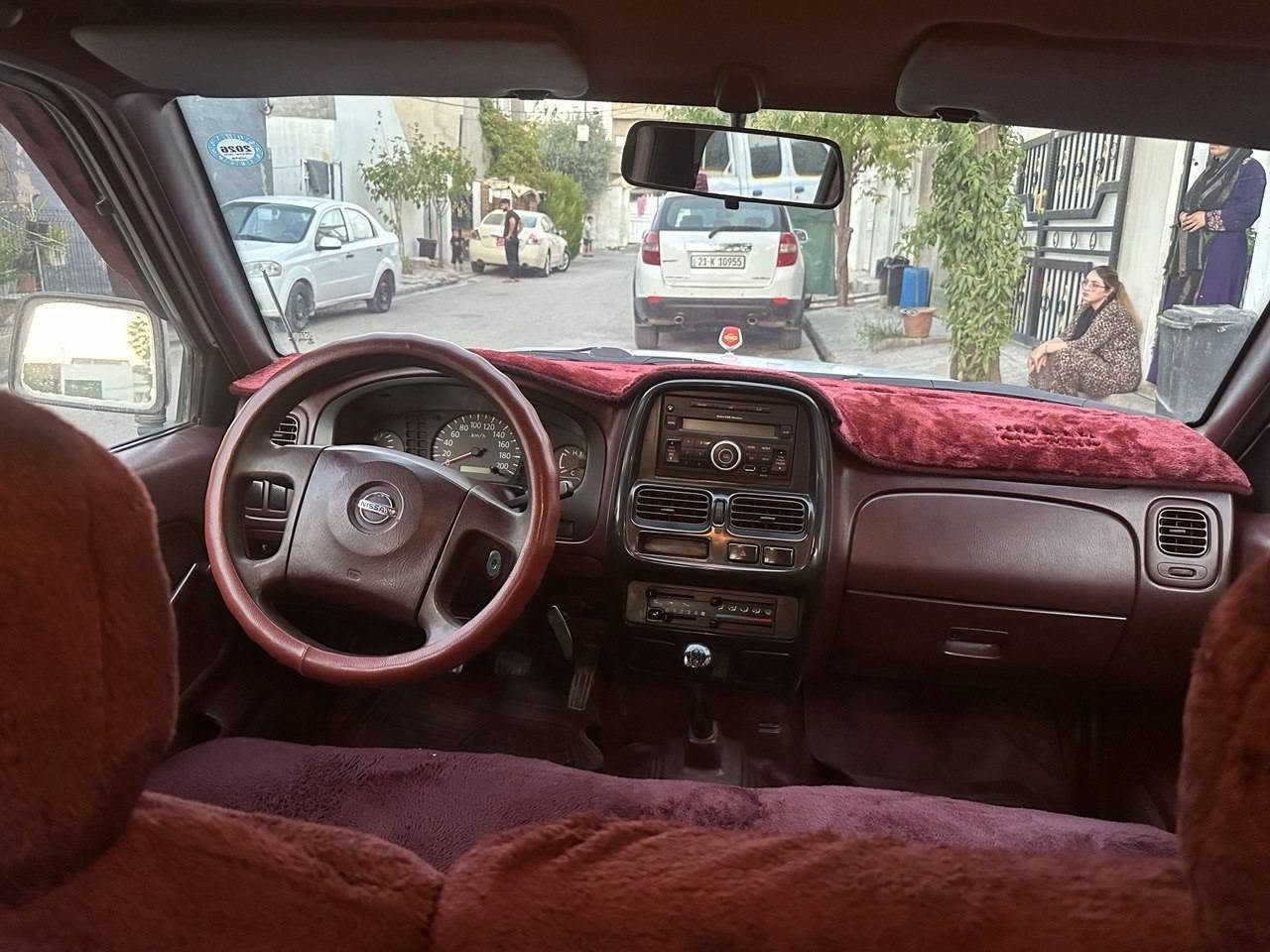 نیسان 2006یابانی ناوسور بێ سبوغ جی جی کارت و قلمکاری هە یە گیرومکینە و تە بریت بە شە رت سنە وی و رە قە م نوێ تا2030 کۆبۆنی بە نزینیشی هەیە  سعری115 مە جالیکی برایانە ژ.م***********ژ.م.*********** كويسينجاك, أربيل
