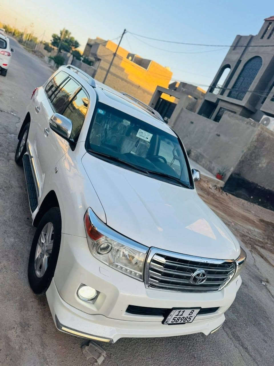 لاندكروز GXR. 

2008 محدثا 15رقم بغداد بسمي 
كير مكينه تبريد حداديه كله شرط
السعر ٢٦٠ مع المجال مكيه ٦ سلندر
العنوان..الديوانيه ***********
واتساب
