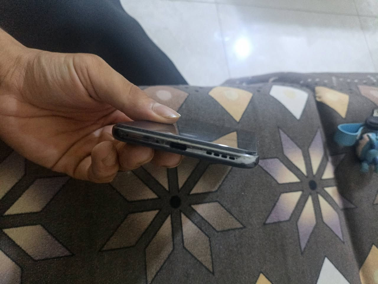 ريلمي 14برو بلاس ذاكره 512 جهاز معنه كلمه بس شاحنه ما بي مكاني بغداد
*********** سعر 425بيه مجال بسيط
