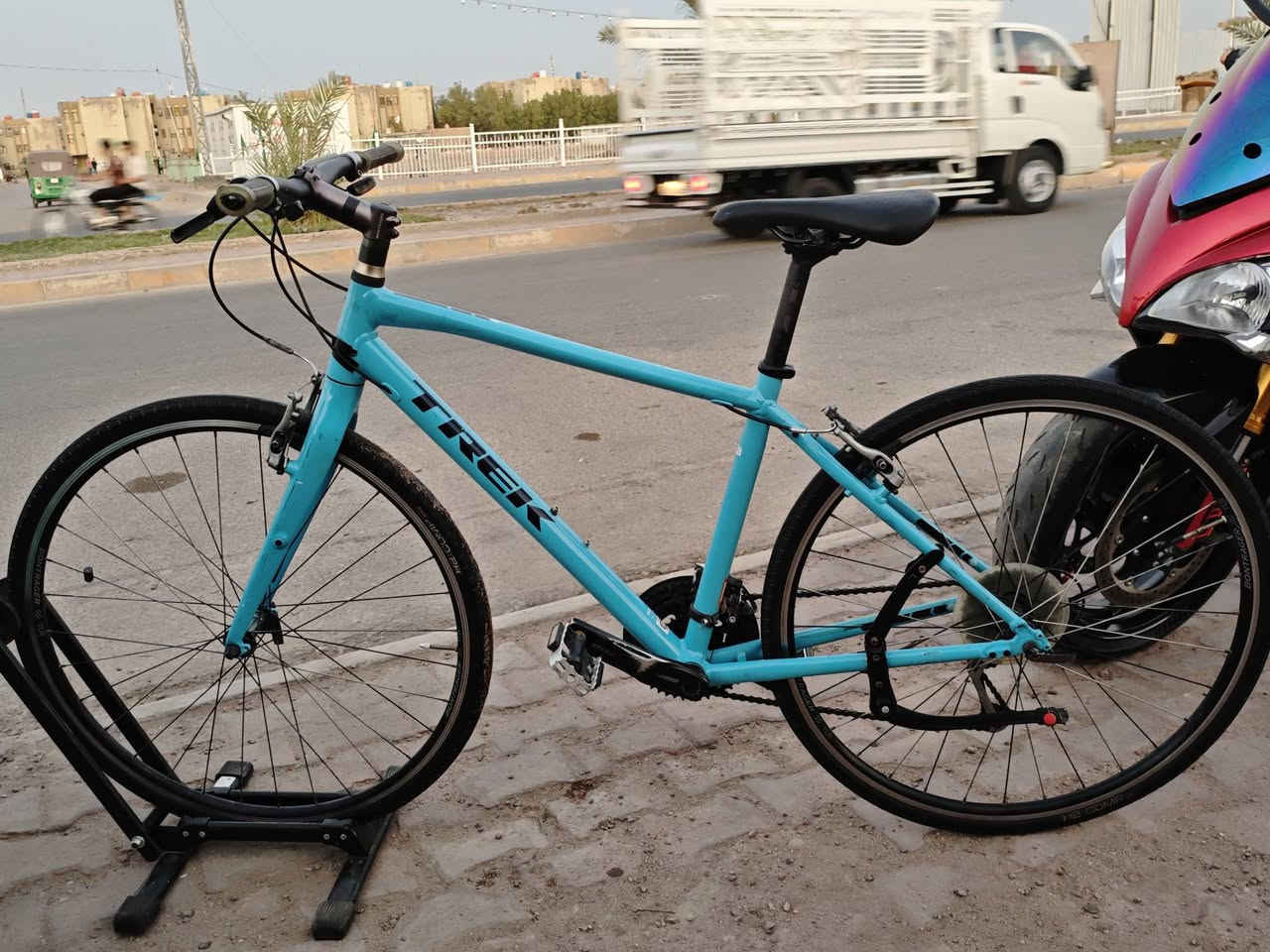 سلام عليكم
متوفر دراجه TREK FX3 لون مميز 💎

سستم SHIMANO ALIVIO 9×3✅

صينيه وذراعات FSA 💯

ماشه كاربون ☑️

وياله BONTRAGER TLR 💯

تايرات BONTRAGER☀

ركبه BONTRAGER🚴‍♂️

ستيرن BONTRAGER🔵

مقعد BONTRAGER 🎖

بوري سرج BONTRAGER🚴‍♂️

دراجه باله غير مستخدمه بالعراق بعدهي على وضع الوكالة

سعر 275بيها مجال بسيط💸

تفاصيل اكثر خاص 

متوفر توصيل جميع المحافظات 
*********** واتساب 📞
