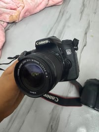 5D 70D • عدسة 75-300 • عدسة 50مم