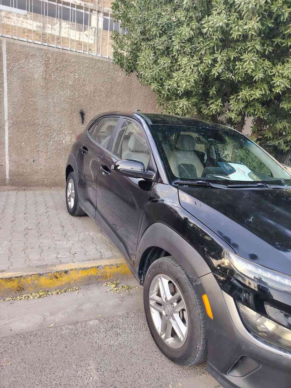 السلام عليكم
كونا ٢٠٢٣ وارد امريكي حادثها بالصور وسونارها السيارة بدون تبديل ليبل واحد مواصفاتها العادية محرك ٢٠٠٠ دوش مكفول وكير at مبدل وبدون نواقص ميكانيكية رقم بغداد جديد 
السعر ١١٥ 
مكانها بغداد الاعظمية او الكريعات 
رقم الهاتف ***********
