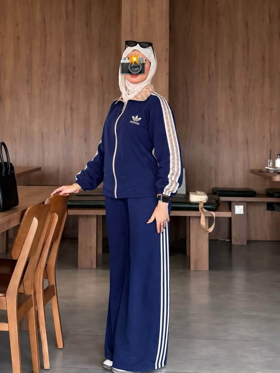 ملابس • لا تفاصيل