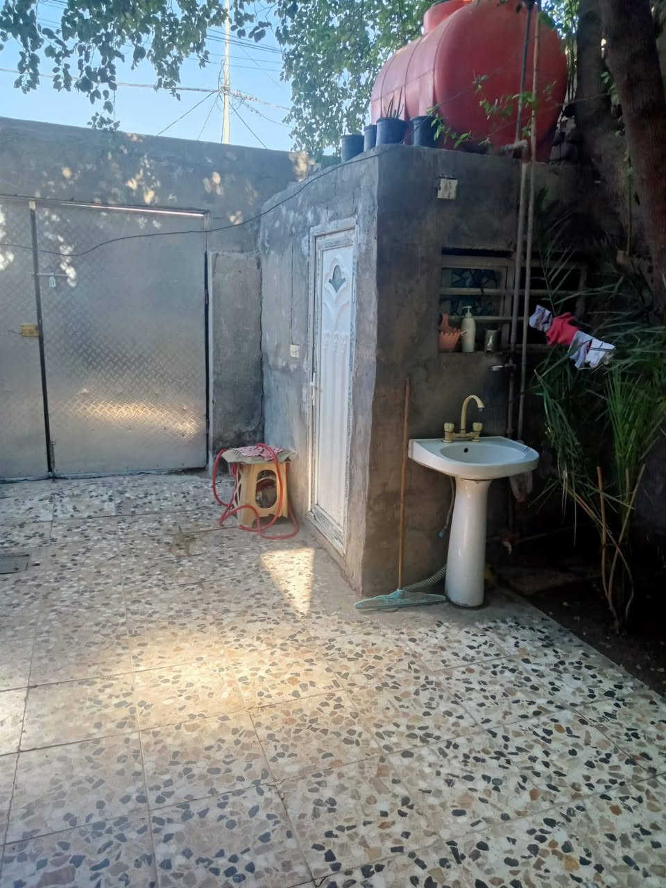 السلام عليكم ورحمة الله وبركاته..
عندي بيت بحي السفير 125 متر 5*25 طابق ونصف فرع أفران علي الهادي.. ثاني فرع على اليمين..
رايدة 75 وبي مجال.. سند 25.
*ملاحظة:البيت حالياً فارغ تشتري وتستلم مباشر. 

للأتصال أو واتساب..
***********

نص مكتوب في الصور:
- CAMON 30 23mm f/1.88 1/33s ISO1149
