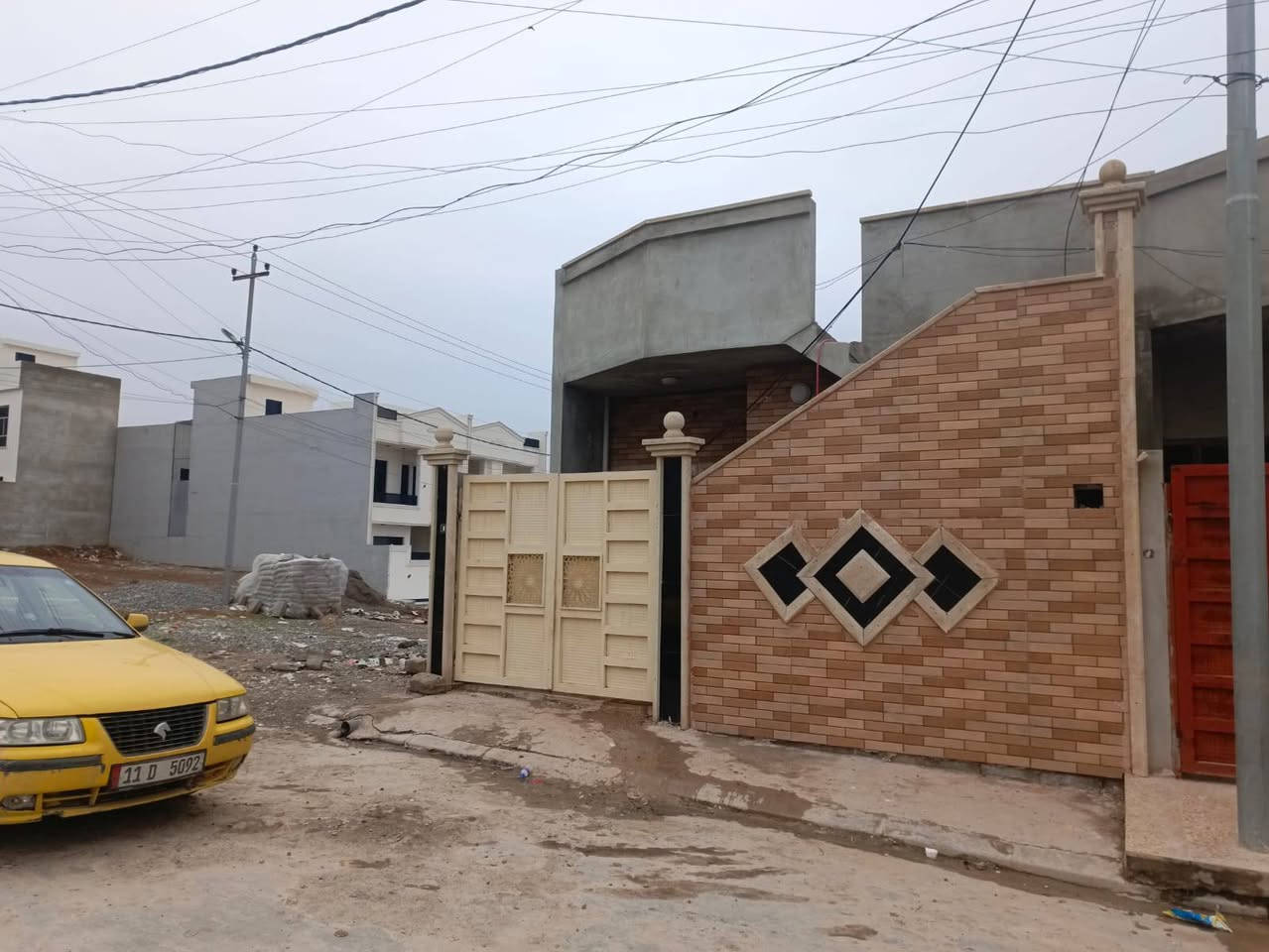 عرض جديد لدينه بيت للبيع قوسيات حي الزيتون
نقطة دالة مجمع ركن النخله 
المساحه 100متر

خدمات ماء كهرب تبليط 

يتكون من غرفتين نوم وهول

 واستقبال وصحيات 

سند زراعي 25
السعر 40وبي مجال 
للااستفسار اتصال ***********
وبي واتساب
