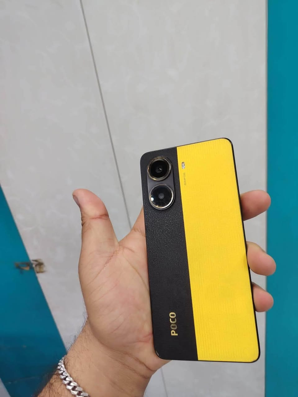 poco x7 pro max
بطارية: 8500
التخزين: 512 /12
المعالج: Dimensity 9500s
نسبه بطارية:96٪ 
جهاز كلش كلش نظيف
 مكاني بعقوبة 
سعر خاص   ، لبيع او مراوس ب ايفون .
التواصل واتساب***********
