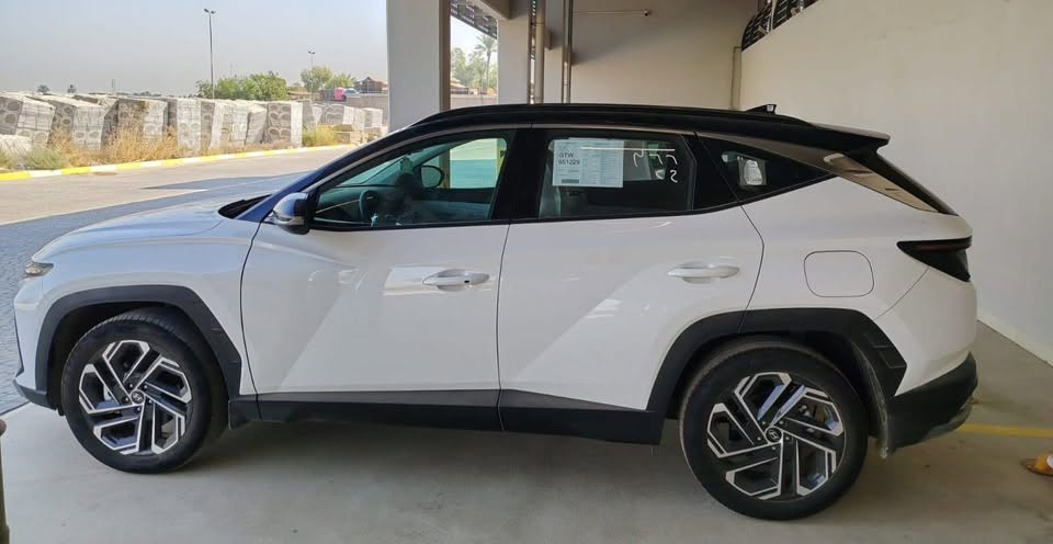 🚘 هيونداي توسان موديل 2026 – زيرو تقريباً
بغداد مثبت لوحات 
🔹 Two Tone – لونين
🔹 ماشية فقط 300 كم
🔹 بصمة
🔹 داخلية أبيض
🔹 كشنات تبريد
🔹 صندوق كهربائي
🔹 ويل كب 19 الجديد
🔹 بحالة الزيرو ✨

📞 للاستفسار: ***********
