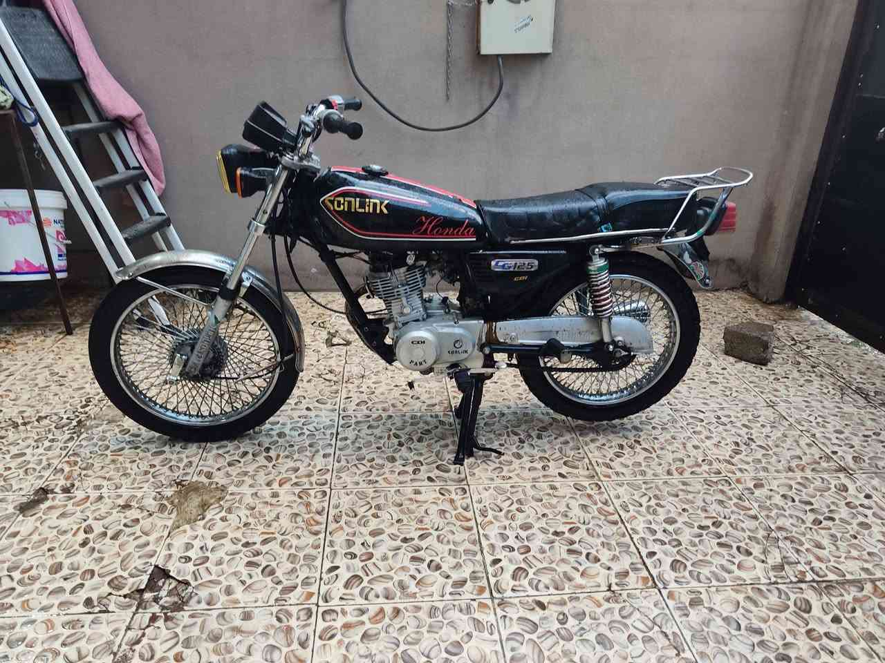 بارت 🏍اصلي        موديل 2023 

    ⚡☣   هه ولير ➡
 
🏍
 كهربا  كله شغال ✅
مكنه شرط كبس 
منفيس  اوراق
🎫اوراق كامل
اربيل
هڤالان                         سعرو 370الف   بي حق جيه فقط 

لف فيو مجال ➡

***********ووتس📱

وتس❤  هه ولير     اربيل
