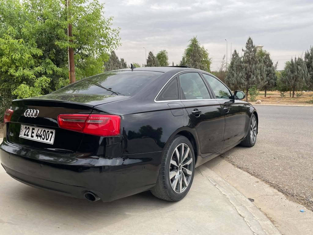 Audi A6 2015 (( خليجي ))
للبيع مراوس اودي A6 فول 

السياره جاهزة بدون نواقص نهائيآ
  
اودي A6 

موديل 2015

 اللون اسود

ماشي 133 الف مايل
 مواصفات خليجية السيارة 
استلام شركة سردار في اربيل 
ضمان دولي السيارة         
                 

محرك 6 سلندر تنفس طبيعي  كير ٨ سرع 🚀 بشرط وضع شركة

                                المواصفات ١/١
1-ابواب وجنطه شفط             

٢- بصمة

٣- سايد بريك كهرباء 

٤- اوتو stop في الازدحامات 

٥- خمس بصمة

٦- بردة خلفية

٧- بردة جانبية

٨- كشنات جلد لاونين قرميطي

٩- كشنات كهرباء

١٠- كشنات خزن ميموري

١١- سيدي  جنجر ٦ اقراص (CD box)
‏DVD

١٢- سستم صوت كامل مضخم 10

١٣- شاشة متحرك

١٤- بلوتوث

١٥- اوتو هولد

١٦- ٤ حساسات امامية

١٧- ٤ حساسات خلفية

١٨- ٤ وضعيات قيادة

١٩- گیر  اوتوماتيك 

٢٠- گیر عادي 

٢١- گیر سپورت

٢٢- گیر  ستیرن (شفتات ستيرن)

٢٣- عداد سرعة 300 ✈️

 ٢٤- نظام ABS و مانع انزلاق 

٢٥- قفل  سرعة 

٢٦- تحكم ستيرن جهتين 
 
٢٧- بك   لايت ليد

٢٨- لايتات  امامي  ليد

٢٩- كشافات زينون

 ٣٠- لايتات  نظام دوارة

٣١- زراك لايت جهتين 

٣٢- مري قلاب 

٣٣- اشاير بالمري 

٣٤- تبريد مركزي ٣ قطع مناخ منفصل تحكم كامل من قبل السائق او راكب الامامي و الخلفي 

٣٥- ثلاجة
 
 ****************
گیر و محرك بالشرط

حدادية جديد بالشرط

تبريد ثلج بالشرط
******************

السيارة بيها فقط صبغ حزام بدون حادث 
معجون السيارة كفاااااااله عامه 

*******************
مکان سيارة اربيل 📍
رقم اربيل دولي سنويه هز فحص جديد
) السياره باسمي تحب تحويل تحب وكاله نفس اليوم
*********** واتساب
***********☎ أربيل, العراق
