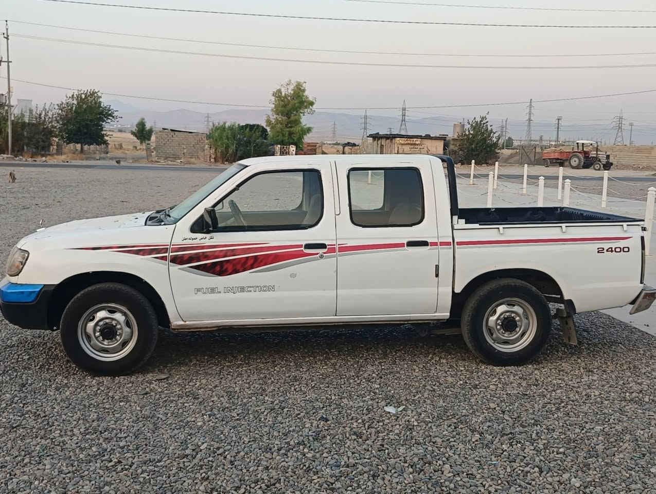 ***********پیکاب نیسان مۆدێل 2003تەبریدوپاوەرگێڕومەکینەوئەکسل بەشەرت دەعم و لێدراوسەقف و شان بەشەرت کارەبای گشتی مەزبوتە مزایدەی عێراق سعری 45گڵاویەک تۆزێک مەجال ***********ژ.م***********ناونیشان چەمچەماڵ

