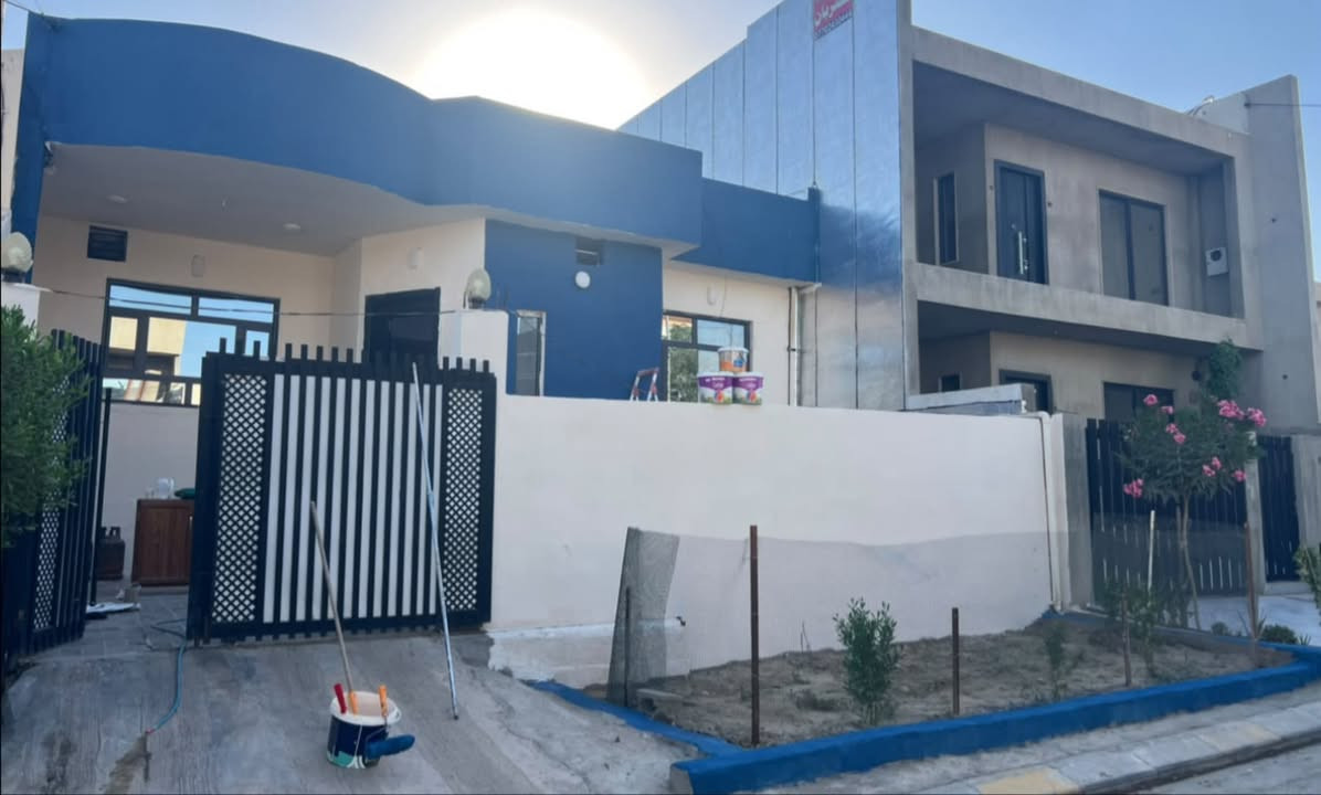 بيتك يعكس ذوقك.. خلّي واجهته تتحدث عن فخامتها!"

امنح بيتك مظهراً متألقاً وحماية متكاملة مع أصباغ سيلككوت الأصلية.

✨ مميزات العمل:
ضمان حقيقي لمدة 5 سنوات لراحة بالك.
حماية فائقة ضد التشققات وتقلبات الطقس.
خصائص مانعة للتعفين والرطوبة.
🎨 اصباغ سيلككوت.. الخيار الأمثل لواجهات تدوم طويلاً وتسر الناظرين.

تواصل معنا الآن ودع الجمال بين يديك!
