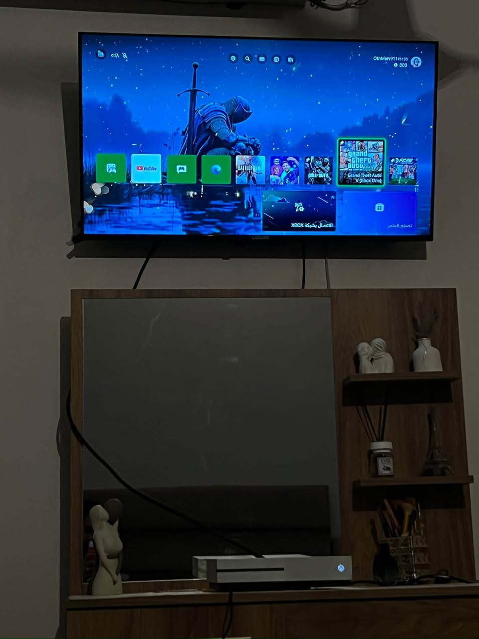 السلام عليكم شباب
Xbox One s
جهاز مكفول ومشتري ومضمون 
الذاكرة 1 تيرا 
الجهاز يحتوي على حسابات ويا
Gta5 مستوى 70
وباقي الاالعاب موجود منزلة يعني ميحتاج تنزل اي شي
الجهاز بي يدة اصلية اصلية لكن اني مغير الكفر وي اليدة التجارية 
اليدة مالت Xbox series x اصلية واي شي مابيها
ومع واير 5 امتار اذا حته تشغل اليدة 
وتشتغل اليدة على البطاريات
واي خلل مابيها مضمونة
السعر 250 بي مجال فقط لشراي 
***********￼￼

