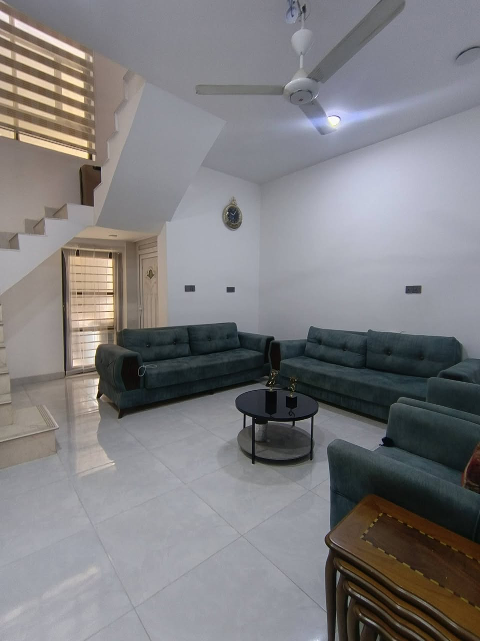 🏡✨ دار طــابــو صــرف ركــن لــلــبــيــع ✨🏡
━━━━━━━━━━━━━━━━━━━━
📍 الــمــوقــع:
بابل – حي البكرلي
خلف جامع سلمان المحمدي
━━━━━━━━━━━━━━━━━━━━
📐 الــمــســاحــة: 120 متر
📜 نــوع الــســنــد: طابو صرف
━━━━━━━━━━━━━━━━━━━━
🏠 تــفــاصــيــل الــدار:
• غرفة نوم عدد (1)
• استقبال
• هول
• مطبخ
• مجموعة صحية معزولة
━━━━━━━━━━━━━━━━━━━━━
🏦 مــطــلــوب لــلإســكــان
💰 السعر: 150 مليون دينار
✅ يُخصم مبلغ (40 مليون دينار) من سعر العقار عند الشراء عن طريق الإسكان.
━━━━━━━━━━━━━━━━━━━━━
📞 لــلــاســتــفــســار والــاتــصــال
🏢 مــكــتــب عــقــارات أبــراج بــابــل
• ***********
• ***********
📍 عــنــوان الــمــكــتــب:
بابل – حي الجزائر – مقابل الجسر الدولي
قرب مطعم البستان
━━━━━━━━━━━━━━━━━━━━━━
