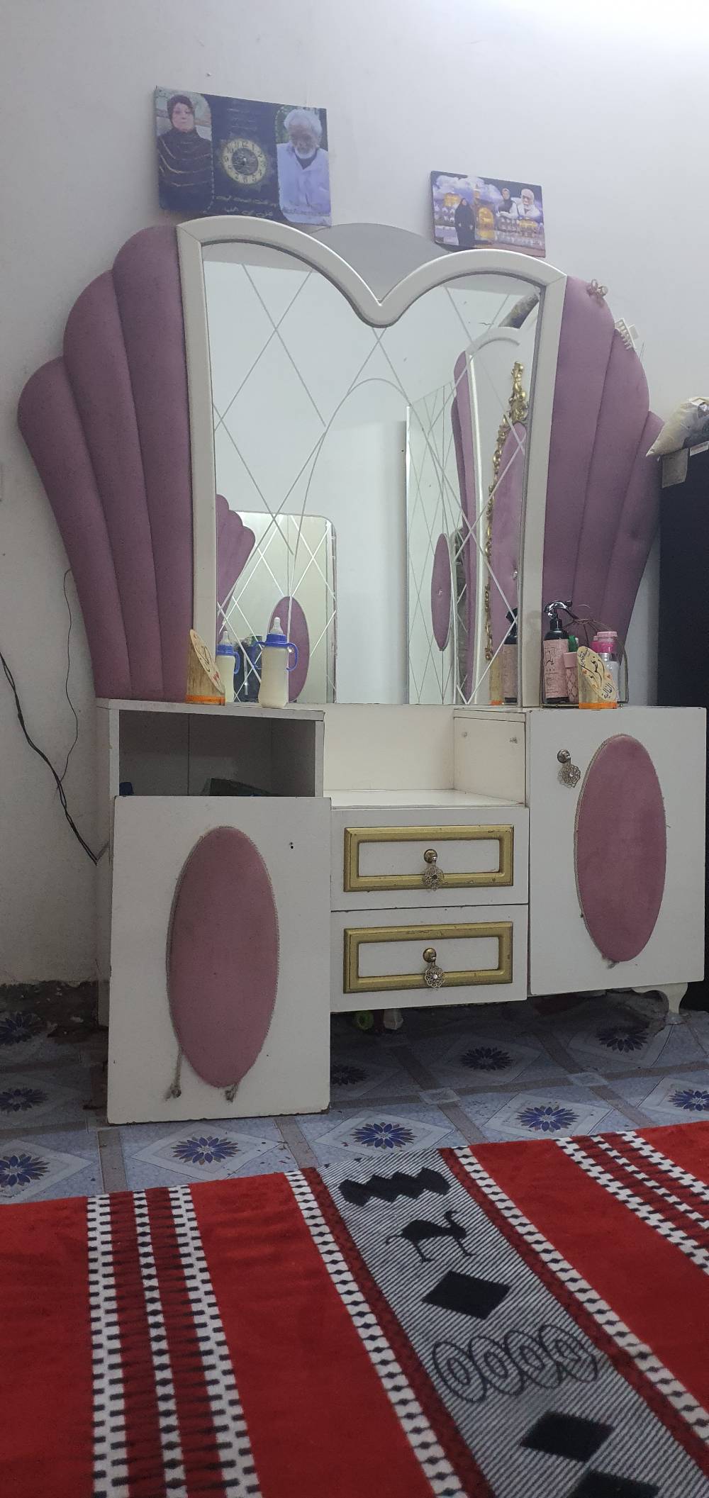 غرفة • مساحة صغيرة • تحتاج ترتيب