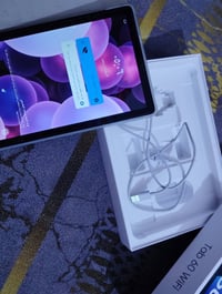 ايباد تاب ٦٠ • واي فاي • استعمال قليل