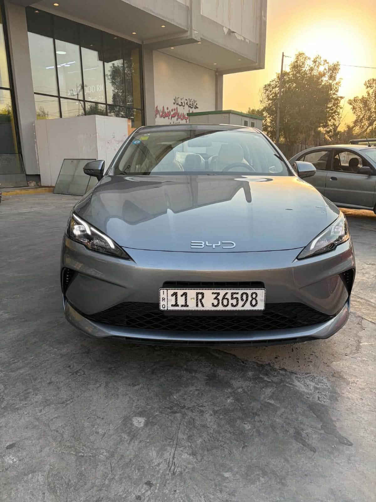 BYD Seal 05
سيل فايف 2025 لون مميز رقم بغداد كفاله عامه ماشيه 10 كيلو فقط مواصفات السيل المعروفه 
رقم بغداد تحويل ثاني يوم 
داخل ابيض 
شاشه كبيره 
كامله السياره وبعدها على وضع الشركة 
مكانها بغداد 
السعر 20 مليون و700 الف وبيها مجال 
*********** موجود واتساب واتصال

