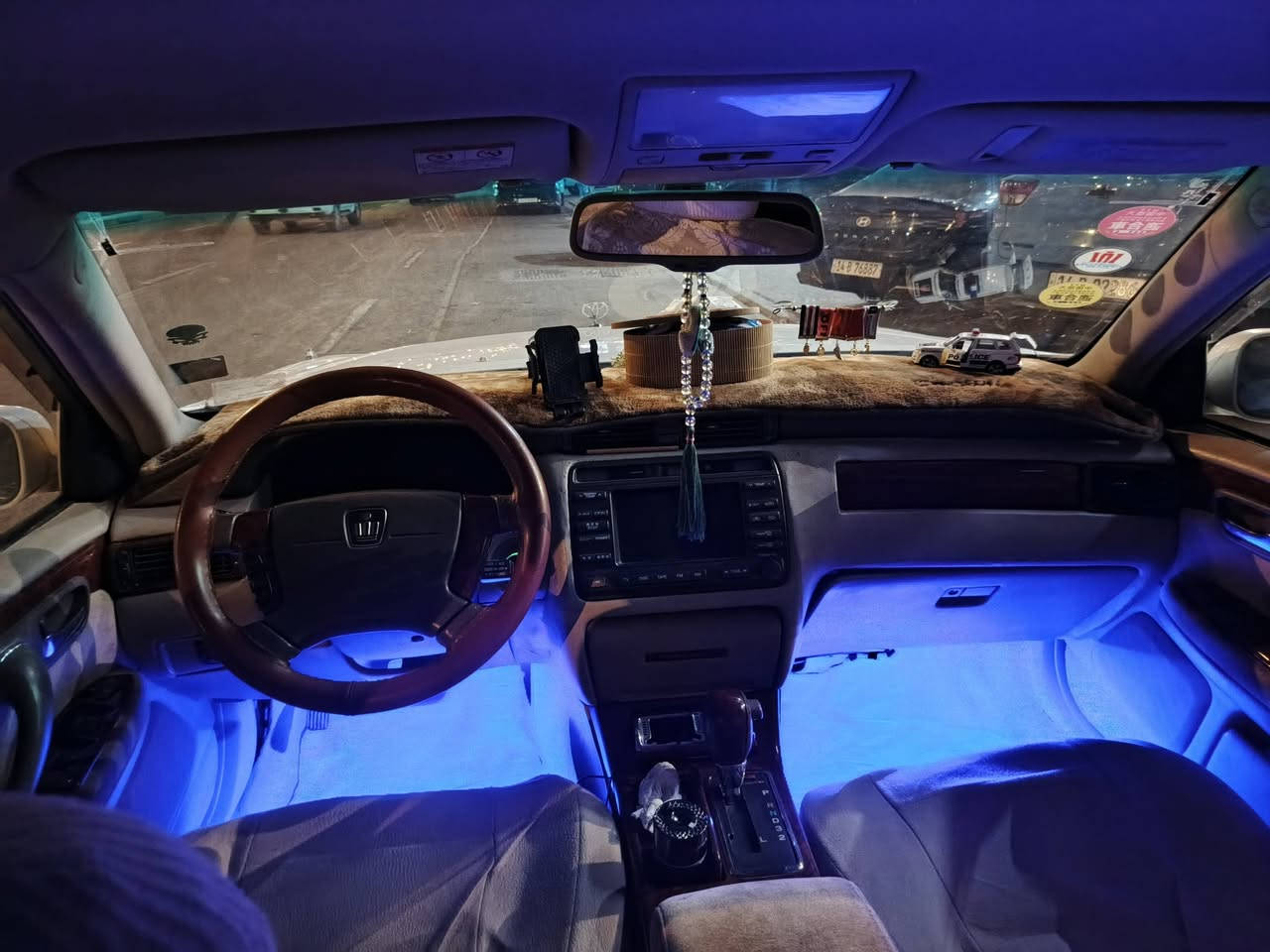سلام عليكم ملكه للبيع وترهم مراوس بكامري 14 او 15
سياره كامل الموصفات عدا لفتحه 
اربع دكم 
مري شفط 
برده خلفيه 
دبل شاشه 
تبريد قطعتين 
كير محرك 1ع1
سياره كرستال
دفورت جبير
تايرات حداديه بل جيس
قرار 48
شاصي 175
رقم نكليزي كركوك وين ما عجبك داور 
تحويرته امارات 
سياره مكفوله من كصه من نقل جثه  بيه طخه خفيفه وهذا مو عيب شرعي
سياره حلوه احله من بل صوره ترايك لبصره 
وباقي لموصفات معروفه كشنات كهرباي
سعر 140 
مكان سياره بابل القاسم ***********

