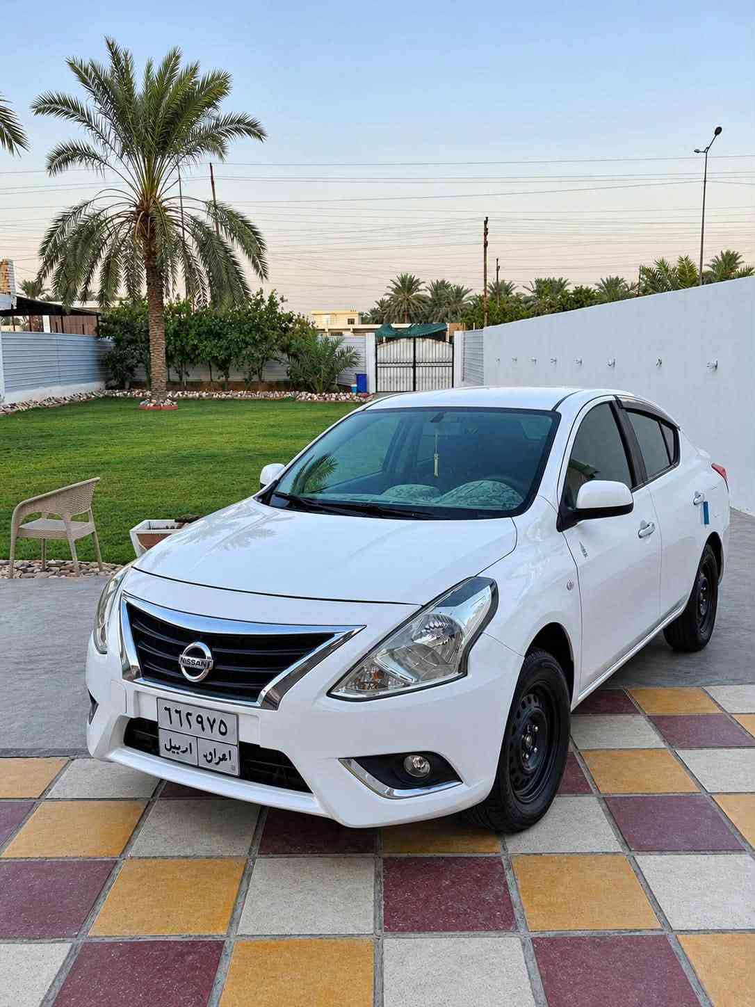السلام عليكم 
نيسان صني هندي 2021 للبيع بيها فقط قطعتين تبديل بنيد +جاملغ بدون دواخل سيارة مناقصها برغي خير من الله كير محرك تبريد شرط تايرات جديد باتري قبل سبوعين كوري الاصلي سيارة جاهزة. العنوان بغداد المدائن 
رقم الهاتف.  ***********
***********
السعر 92 وبيها مجال
