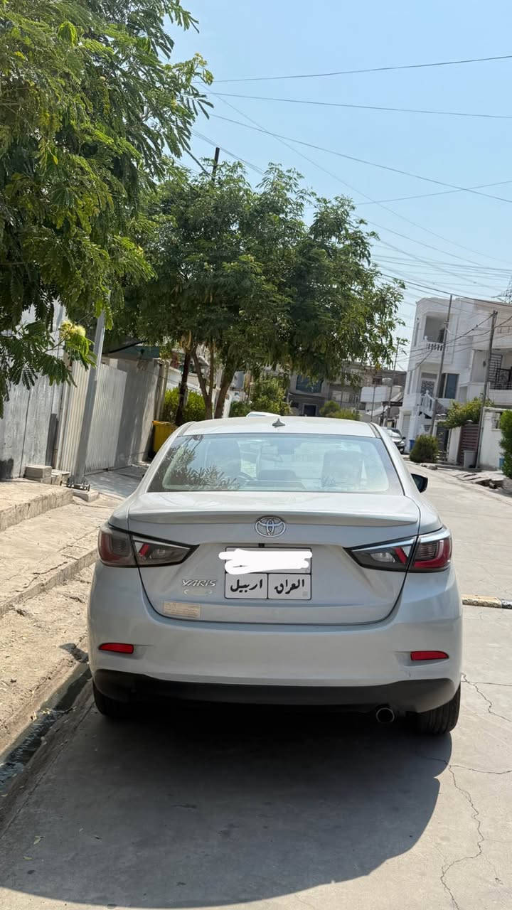 یارس ئەمەریکی ٢٠١٩  کلین تایتل
بی سبوغ بەس جاملغی پێشەوەی  تعدیلە 
فوول مواسەفات  سەیارەیەکی تا بلی خاوین و جوانە 
سەنەوی تازە بەسەر جووە هەزە کراوە  ١٨ وەرەقەش غرامەی لەسەرە لەکاتی مەعامەلە دەگەریندریتەوە 
بۆ زانیاری زیاتر *********** أربيل, العراق
