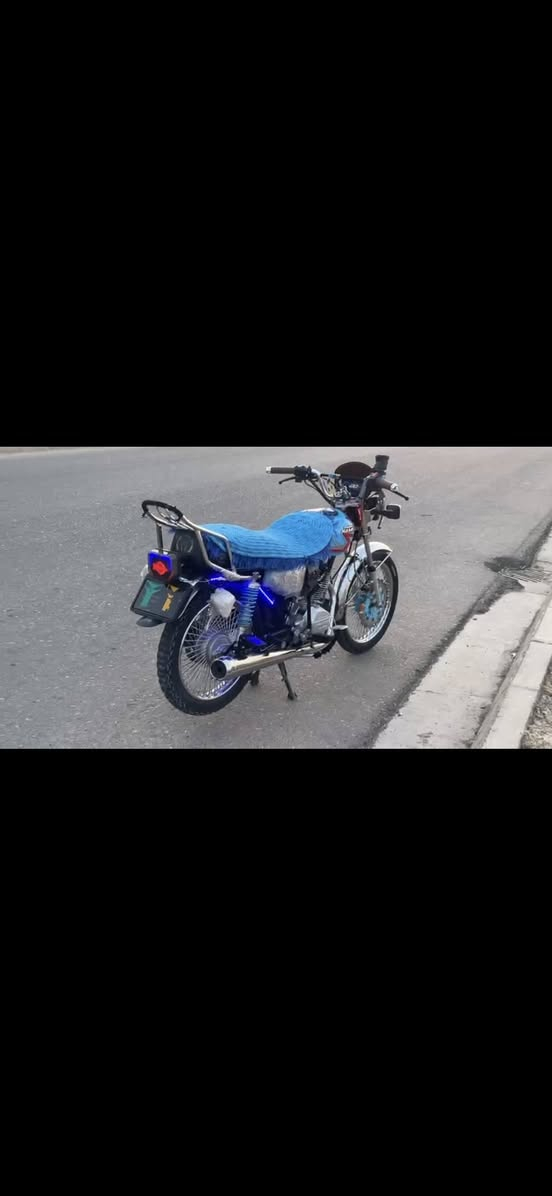 سلام عليكم 
نامى برو هونزدا 25 بصمه وهندر وسلف  وبيهة اوراق
150cc
*********** السعر واتساب
