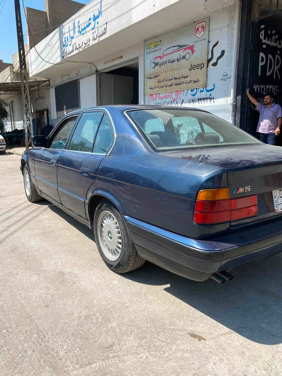 سلام عليكم 
bmw520 
اصل بليته وسنويه
سياره بدون صبغ وضرر 
سياره بلادي ما ملعوب بيه شرط 
شرط تحويل رقم نينوى 
كاربون بيه ماستر 
فقط بيع 
عنوان موصل الحدباء 
هاتف ***********
