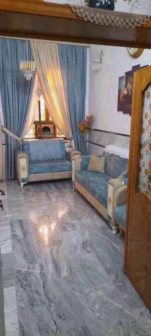 حي الجهاد الشارقه • ١٠٠م • ٣ غرف