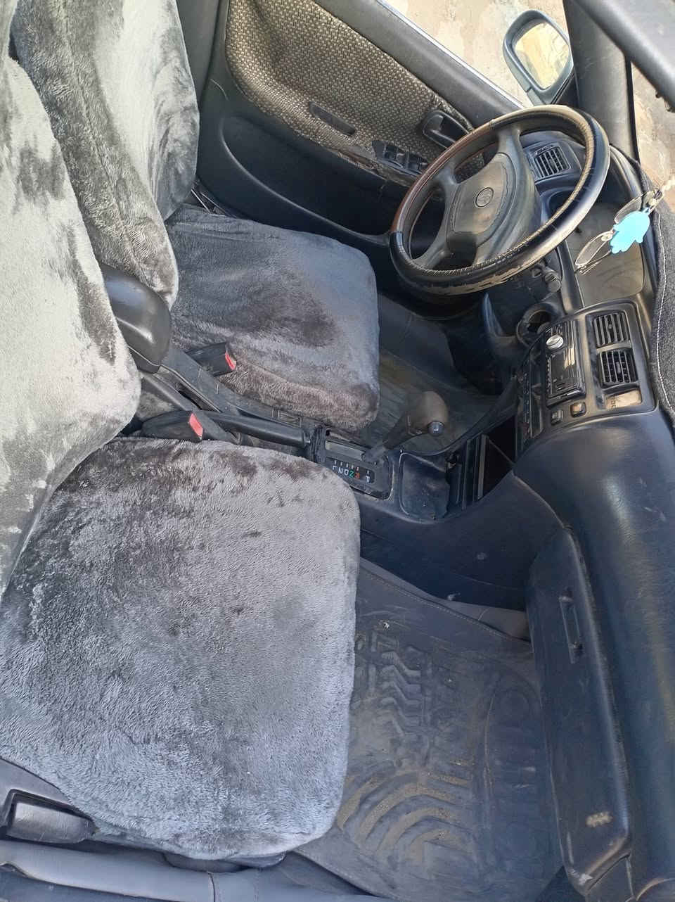 السلآم عليكم كورله للبيع موديل ٩٣نجف مكينه ١٦٠٠  مكينة وكير جدد السعر ٤٥ وبيها مجال للاستفسار اتصل ***********
