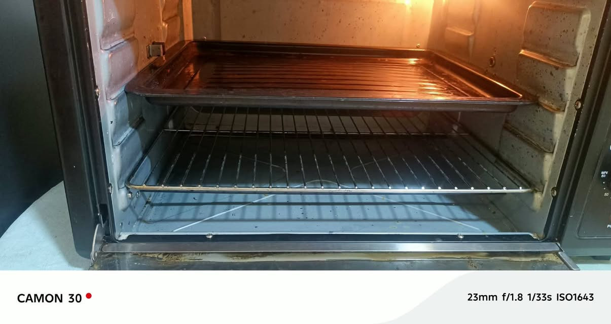 فرن كهربائي للبيع شغال ونظيف جداً جداً الشراي يتواصل على الرقم ***********

نص مكتوب في الصور:
- CAMON 30
- 23mm f/1.8 1/33s ISO1643
