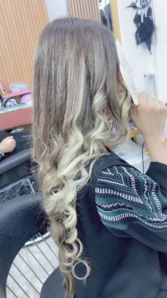 مركز ليان بيوتي ***********
اربع شوارع مجاور ازياء بسام
