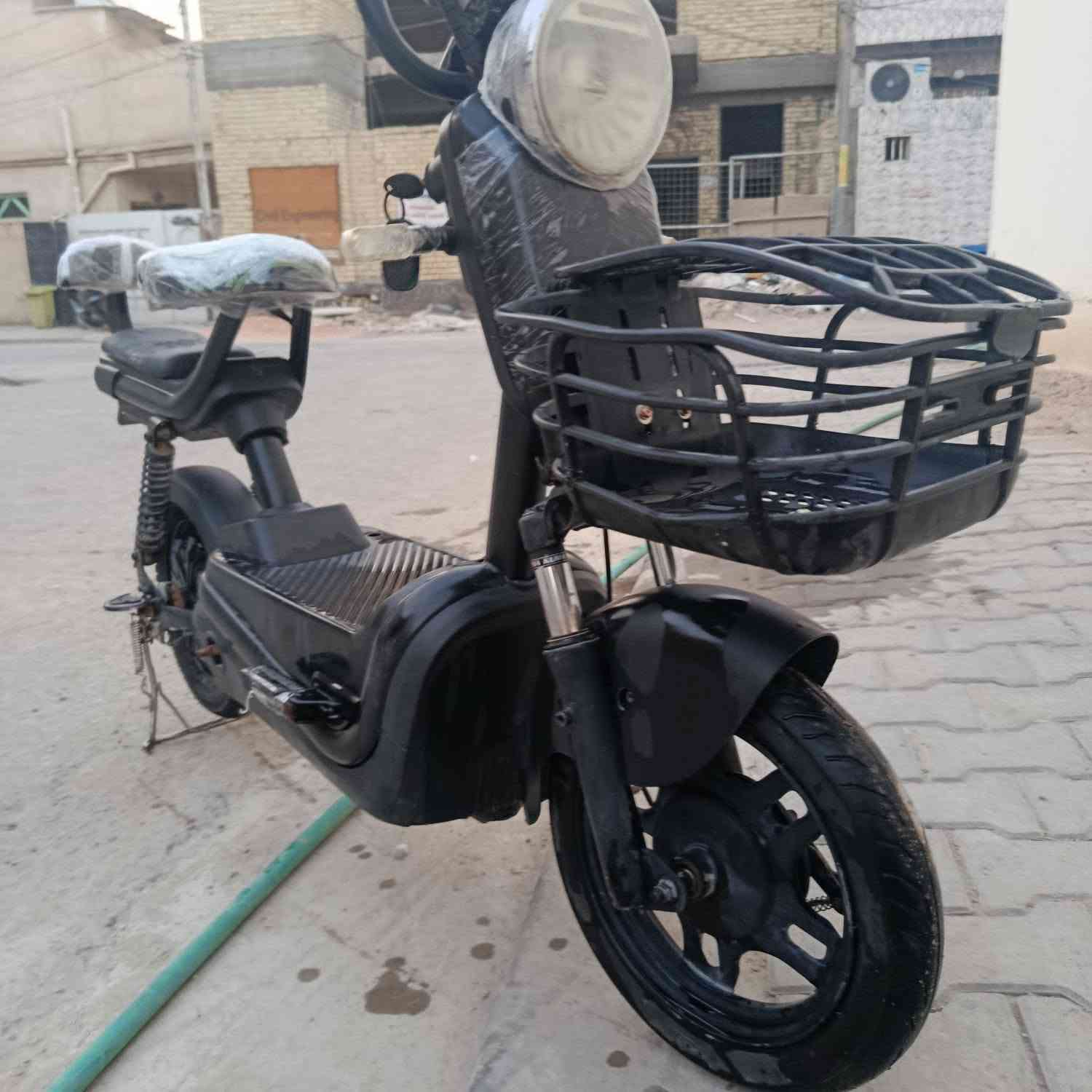 دراجه ريان حجم 14
فولل جديده 

تايرات جدد بعدهن مال وكيل + كهربائيات كله شغاله + سله 
دراجه مناقصه شي بطاريات عل فحص 

السعر 260 وبيه مجال 
رقمي *********** 
متواجد ماسنجر
