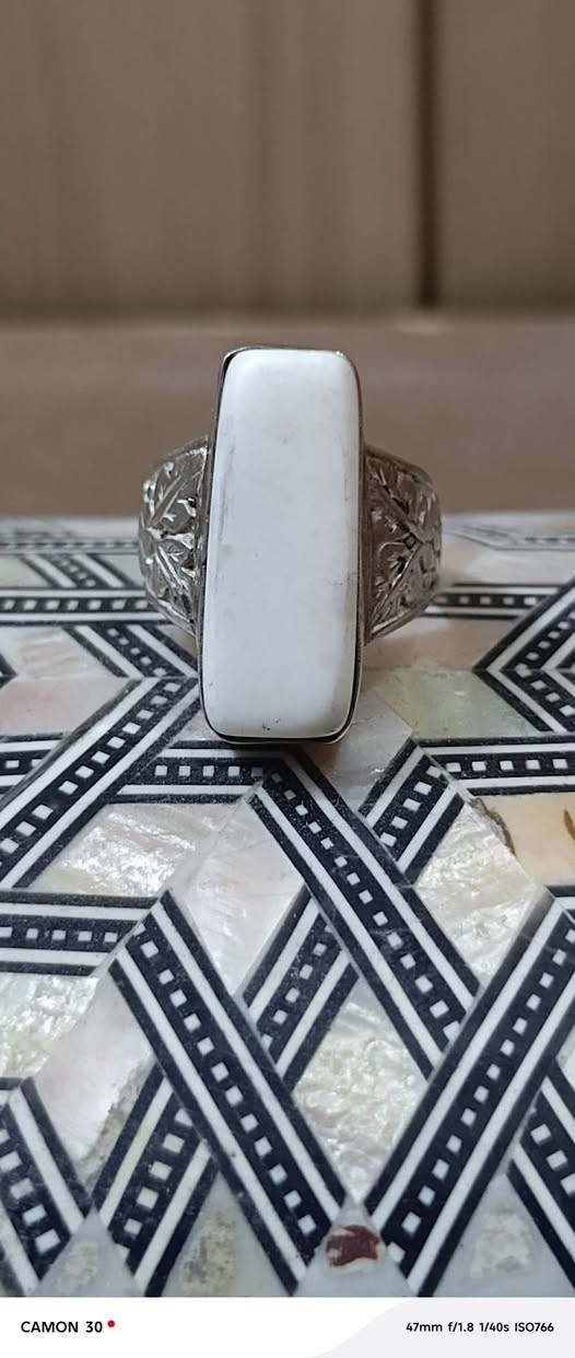 السلام عليكم مجموعة خواتم للبيع بصياغات كلش حلوه واحجار مميزه سعر الخاتم 55بصرة ***********
